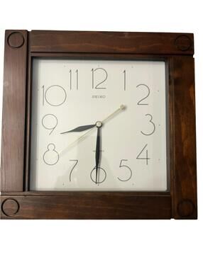 Seiko Quartz Clock